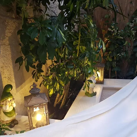 Ortigia Sefer Nyaraló